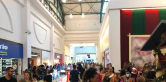 Iguatemi lota na antevéspera de Natal em São Carlos