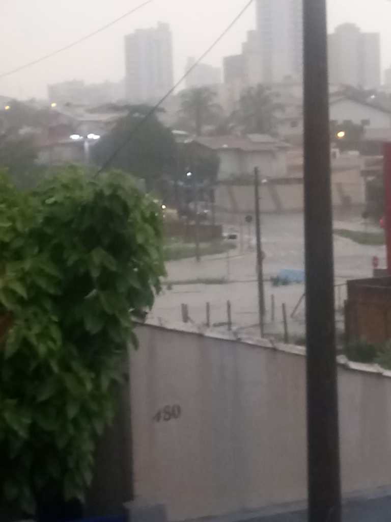 Trabalhador São-carlense tem enchente