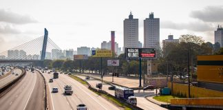 Polícia Civil de SP no limite: ADPESP instala outdoor de alerta
