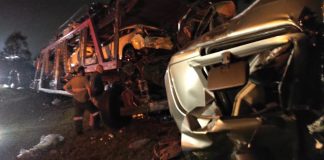 Acidente grave entre caminhões marca a noite de sábado em São Carlos