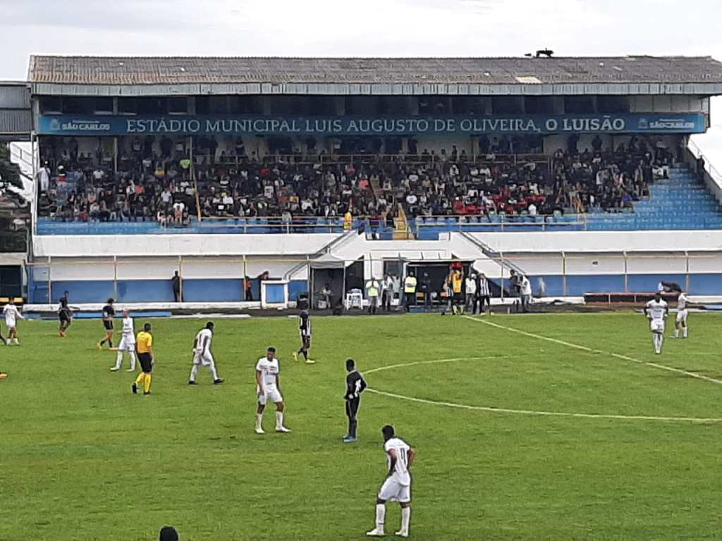 De virada, São Carlos Clube A supera Ibaté na Copa AVS/Smec - São