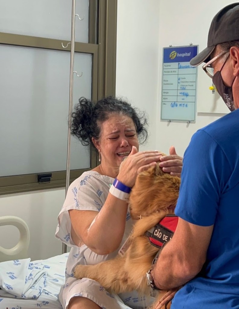 Vida: terapia com cães leva amor aos pacientes