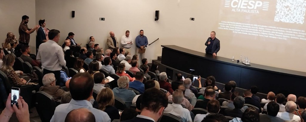 Detalhe da reunião em Marília, a mesma acontecerá no CIESP São Carlos