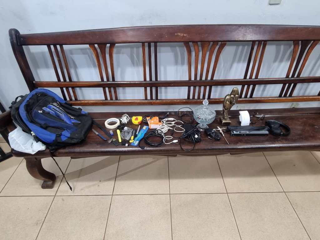 Furto: objetos apreendidos