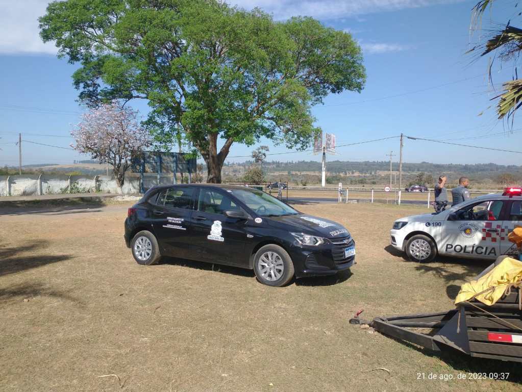 Operação em São Carlos nos depósitos de sucatas