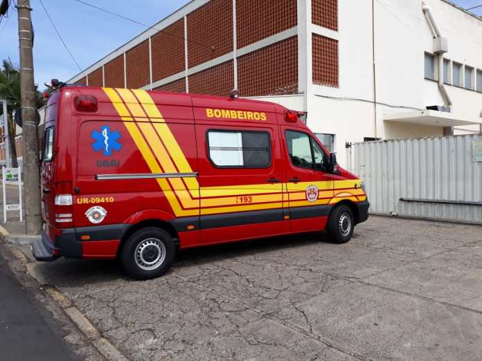 Incêndio em restaurante: Bombeiros socorreram vítimas Incêndio em restaurante: Bombeiros socorreram vítimas