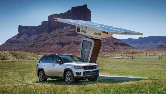 Grand Cherokee híbrido - Foto: Divulgação Grand Cherokee híbrido - Foto: Divulgação