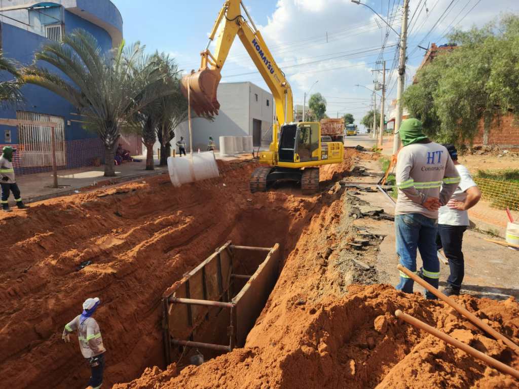 Enchentes: escritório contratado