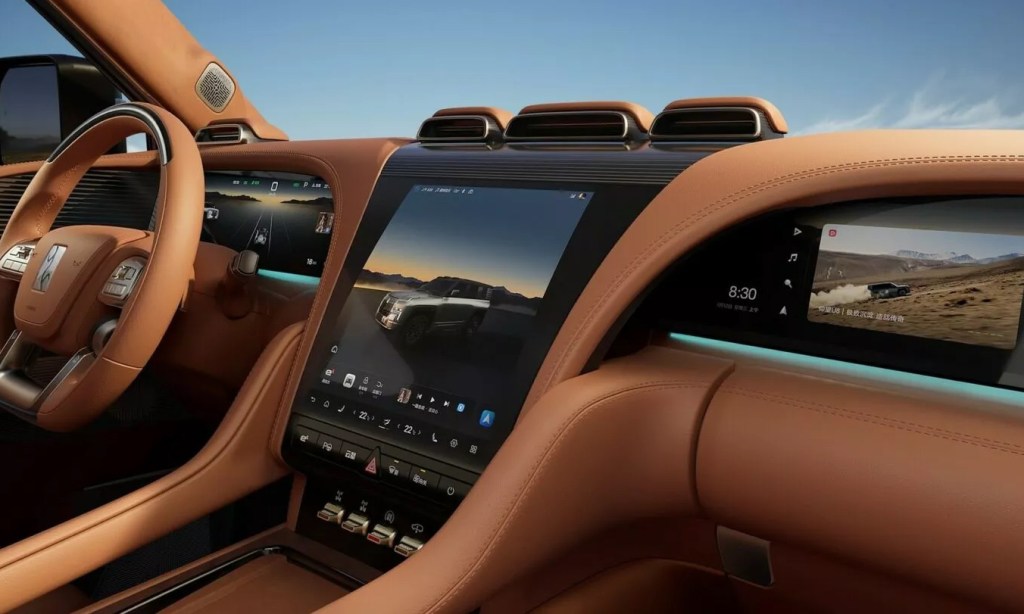 Super SUV BYD U8 de 1200cv