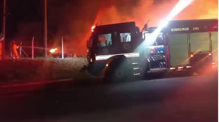 Incêndio é grande na região