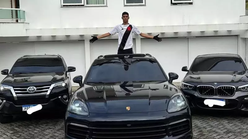 Luva de Pedreiro e a polêmica envolvendo um Porsche sem CNH - Foto: Instagram