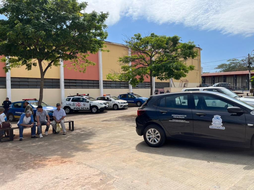 Celulares: operação na Baixada do Mercado