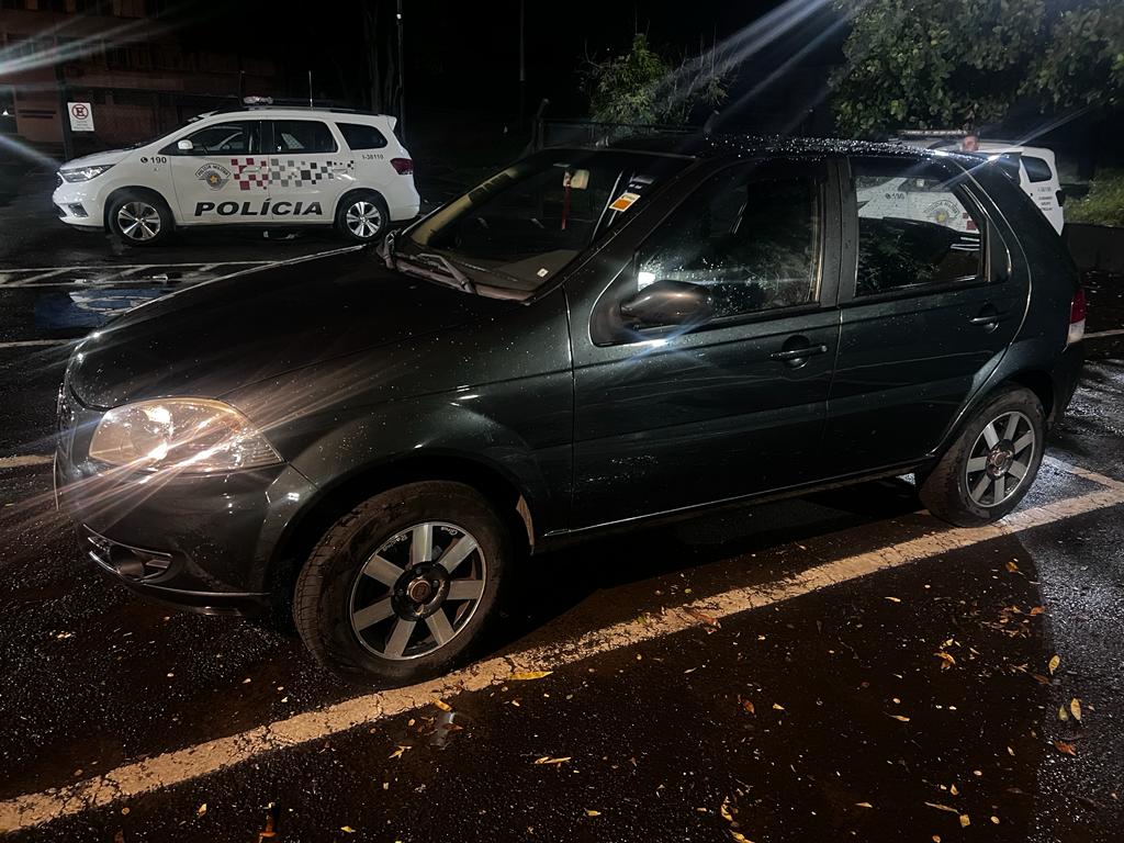 Polícia apresentou Palio no Plantão Policial