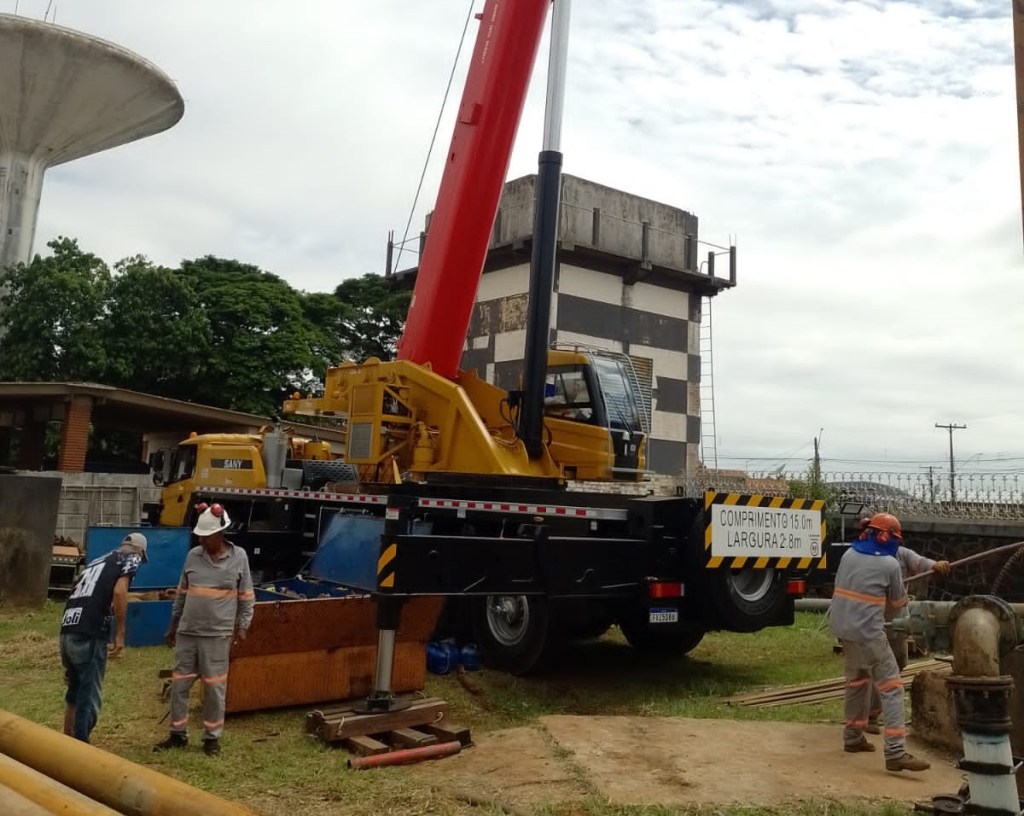 Falta água na Vila Nery e bomba é trocada