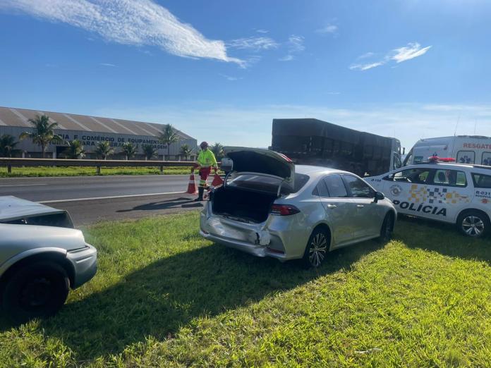 Colisão traseira na WL Colisão traseira na WL