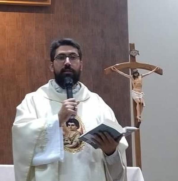 Padre João Victor Bulle: Prêmio Santo Dias reconhece trabalho social desenvolvidos junto à população em situação de rua Padre João Victor Bulle: Prêmio Santo Dias reconhece trabalho social desenvolvidos junto à população em situação de rua