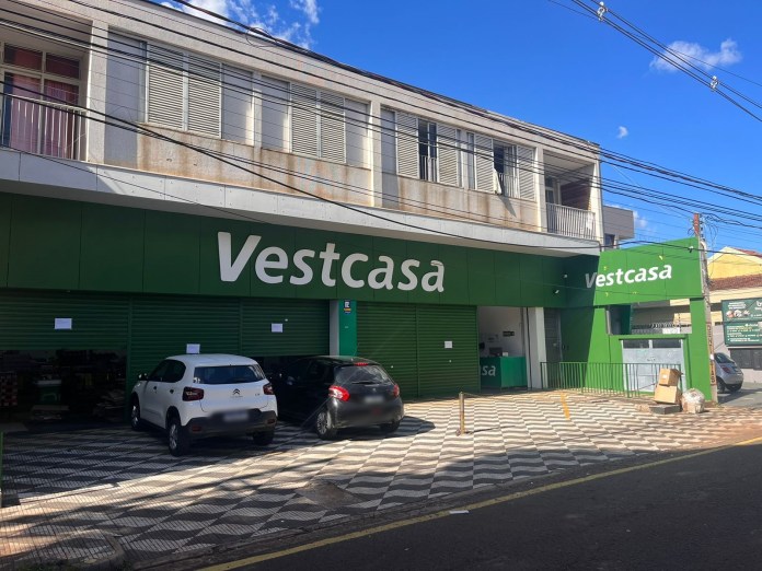 Vestcasa São Carlos anuncia fechamento Vestcasa São Carlos anuncia fechamento