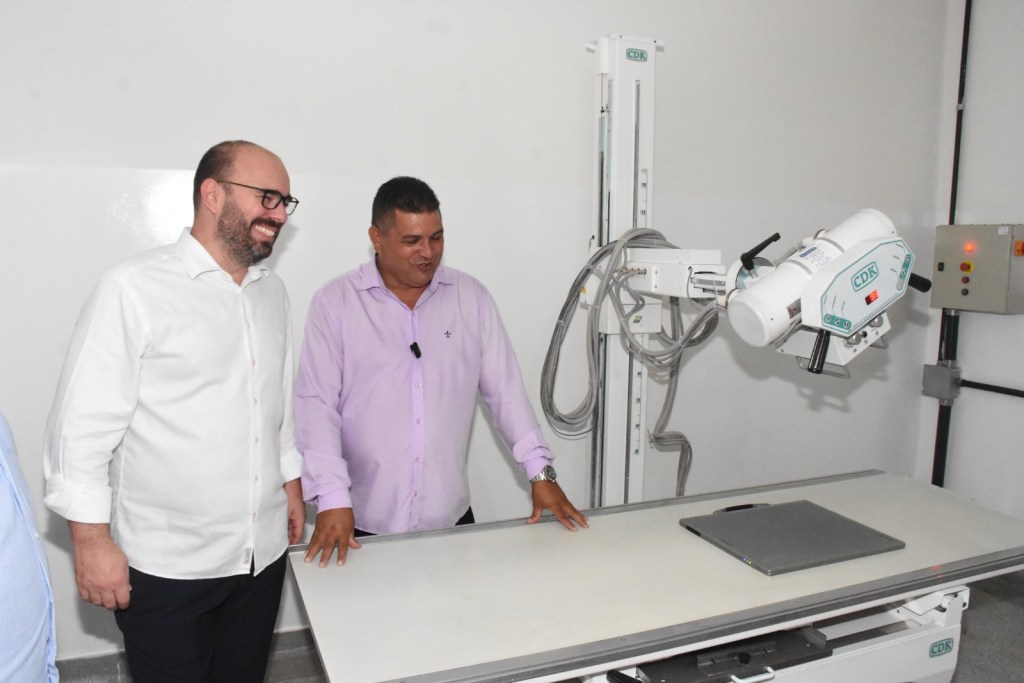 Saúde, entregou na manhã deste domingo (18/02), aos moradores da região sul da cidade, a reforma completa da Unidade de Pronto Atendimento (UPA Cidade Aracy)