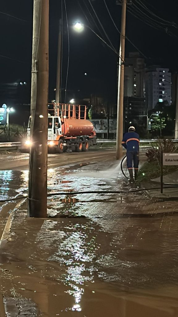 Chuva causou problemas na cidade