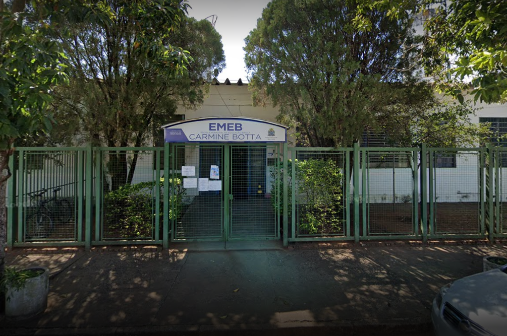 Mãe reclama de falta de professores em EMEB; Prefeitura diz que ninguém ...