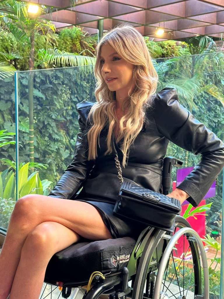 A história de Andrea Schwarz é inspiração para milhões de pessoas com deficiência (PCDs) a não desistir dos seus objetivos.