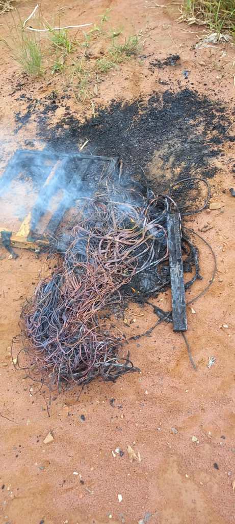 Fios de cobre estavam sendo queimados