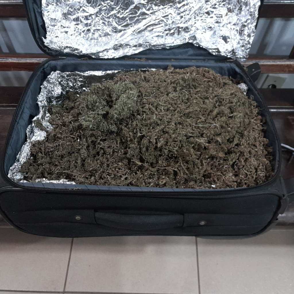 Mala de maconha e revólver em Ibaté