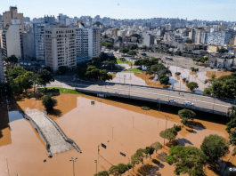 Chuvas alagam Porto Alegre