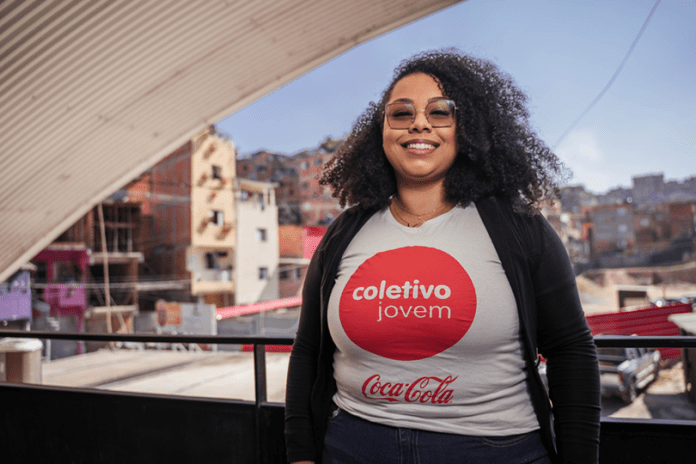 Instituto Coca-Cola abre vagas em capacitação gratuita para inserir jovens no mercado de trabalho