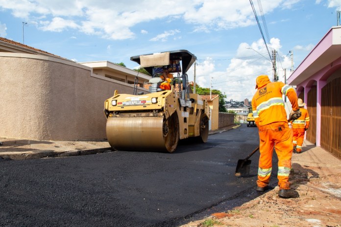 Recapeamento prossegue Recapeamento prossegue