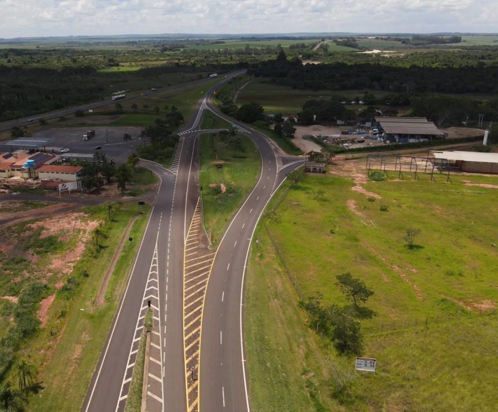 Obras para duplicar a SP 318