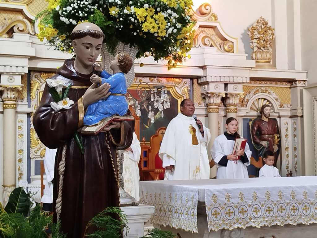 Antonio tem missas e outras ativiades no dia do padroeiro