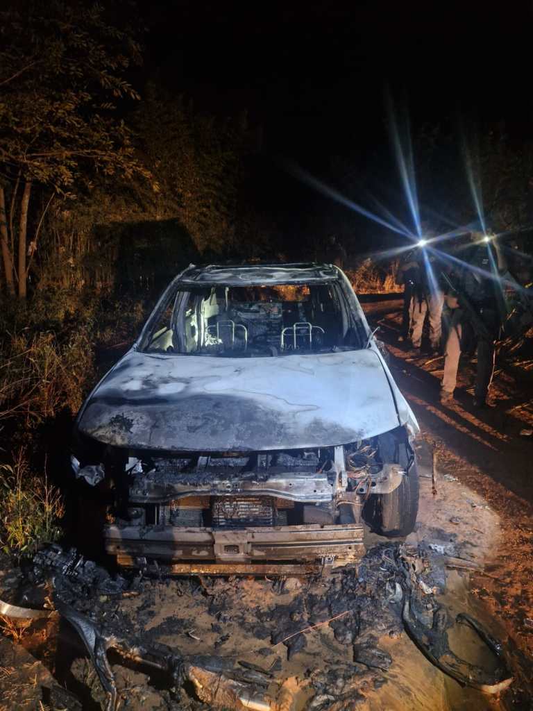 Ataque a carro-forte teve veículo queimado, tiro e explosões