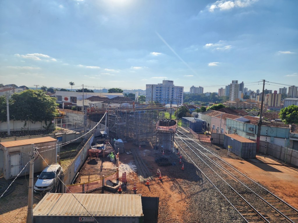 Viaduto 4 de Novembro passa por obras