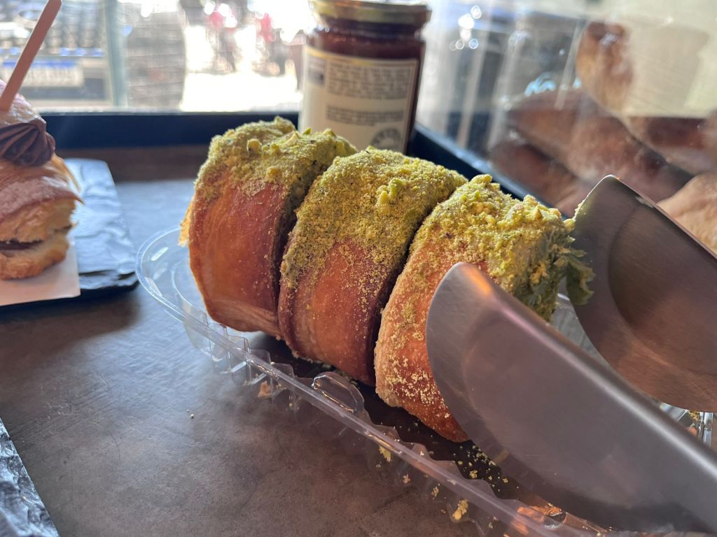 Na Art Bakery você encontra a felicidade com doces maravilhosos