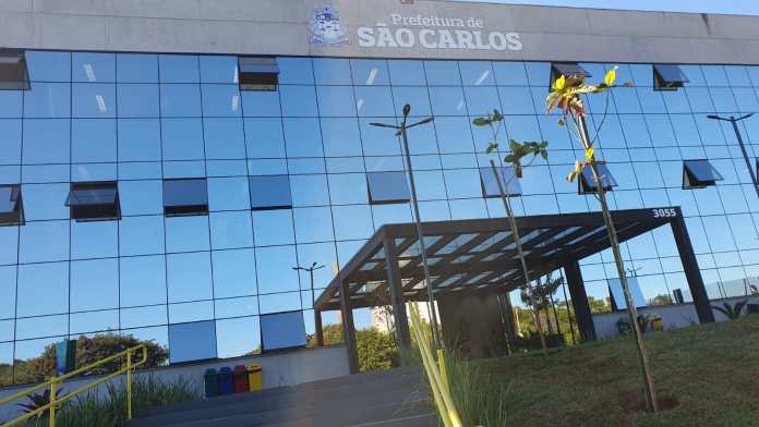 predio prefeitura vidro