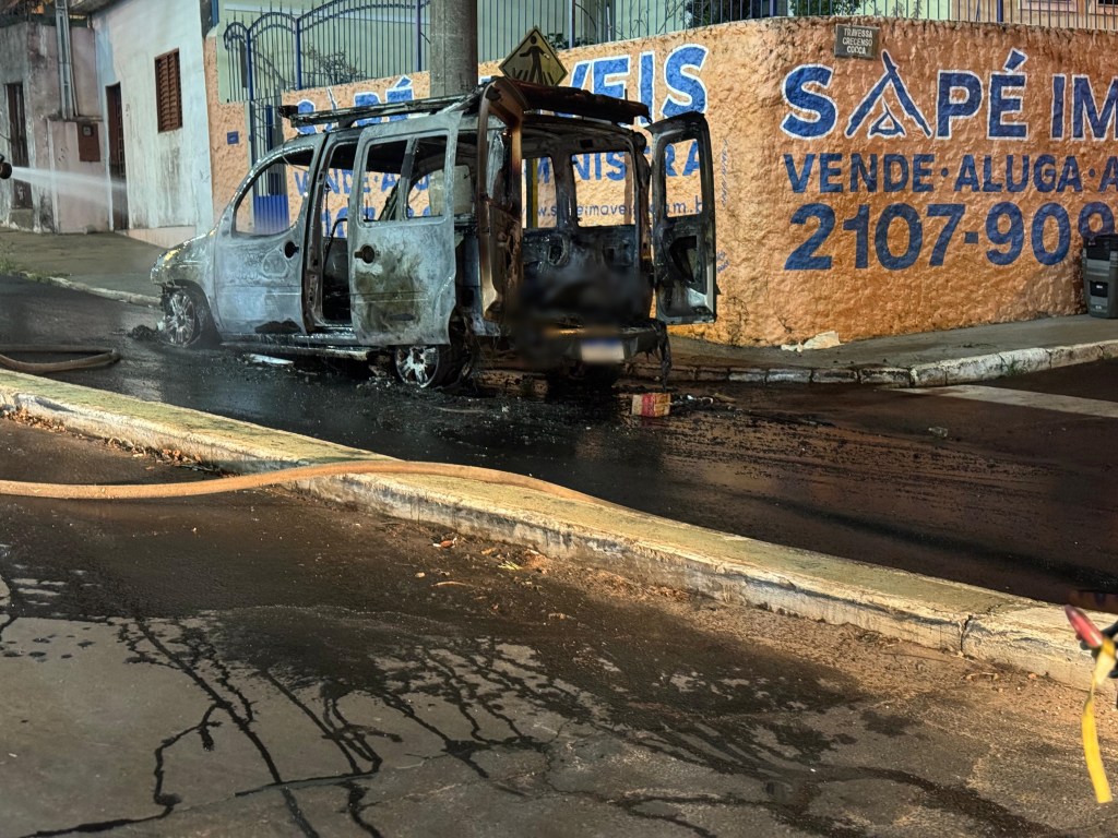 Comerciante perdeu veículo em incêndio