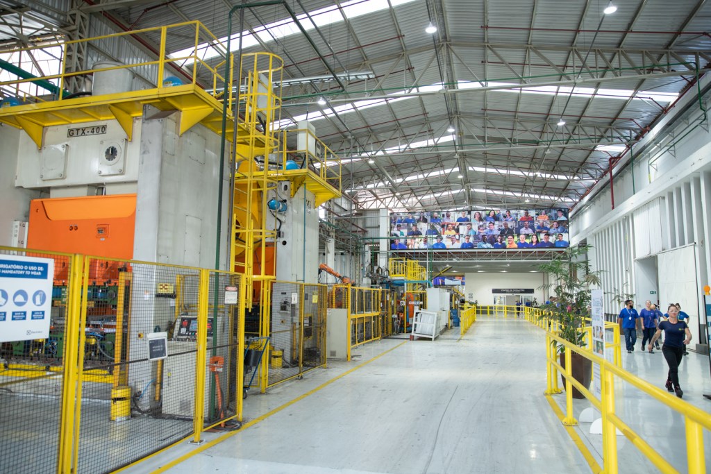 Com investimento de R$ 520 milhões, unidade fabril da Electrolux de São Carlos é a mais moderna do grupo para segmento de fogões e fornos domésticos no mundo