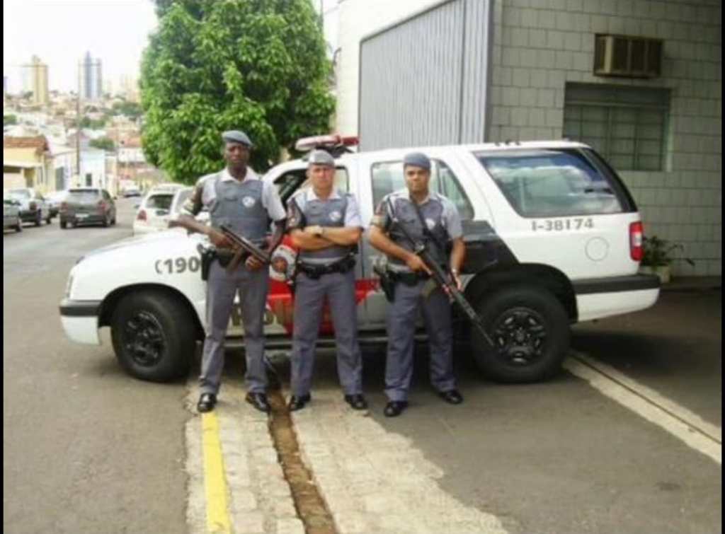 Período em que o Sargento De Souza estava na ativa em São Carlos