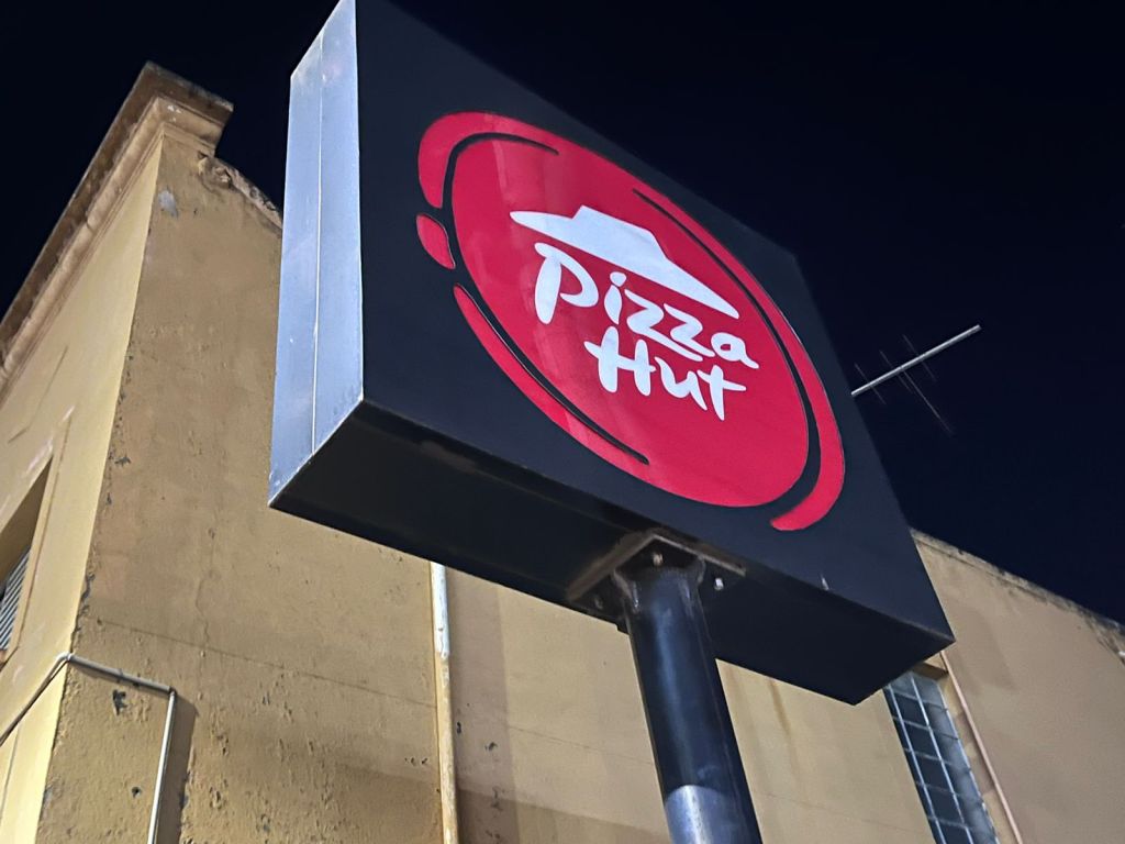 Pizza Hut fechou unidade em São Carlos