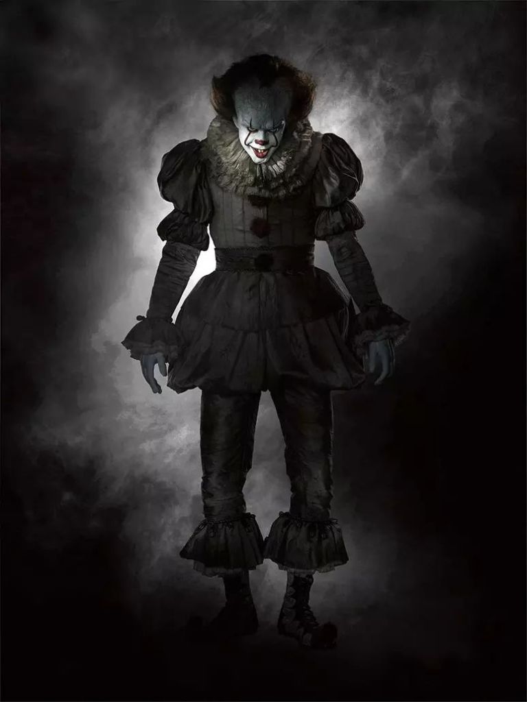 Embora Pennywise seja a figura mais lembrada de It: A Coisa, a história vai além de um simples conto de terror com um palhaço assassino.