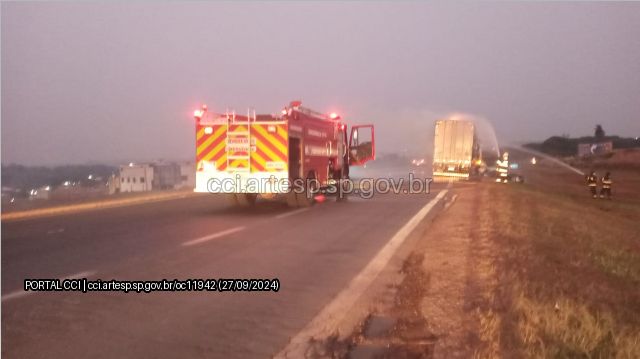 Caminhão pegou fogo