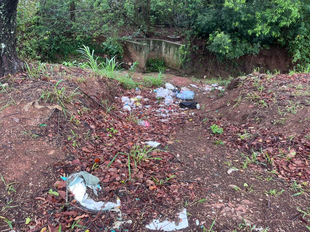 Enchente e sujeira andam juntas