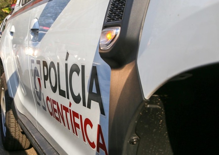 Área onde feto foi encontrado foi periciada