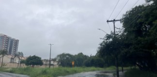 Chuva durante a quinta, 26
