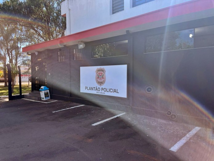 Furtar deu em cana Furtar deu em cana