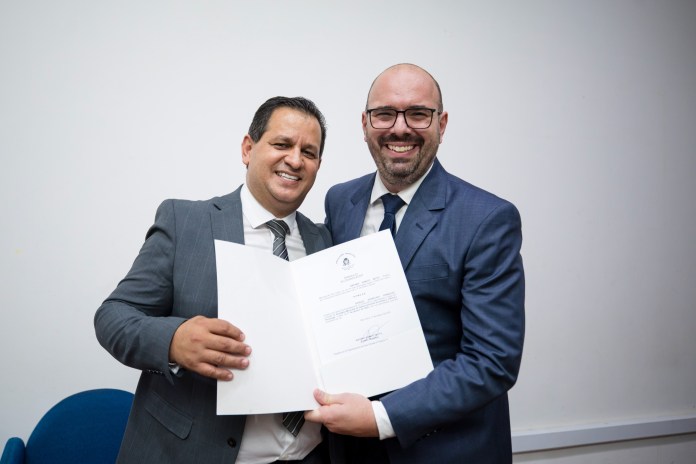 Roselei e Netto tomaram posse Roselei e Netto tomaram posse