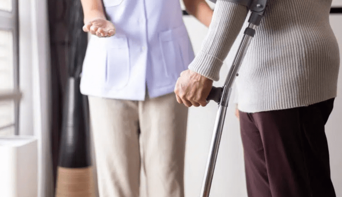 Teste apoiado pela Fapesp é capaz de indicar risco de queda de idosos com até seis meses de antecedência