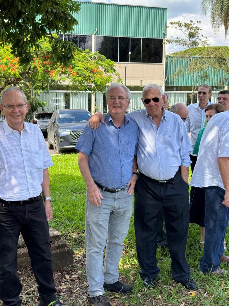 Alunos da primeira turma de Engenharia de Materiais da UFSCar celebraram 50 anos de formatura