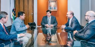 Netto Donato com Baleia Rossi